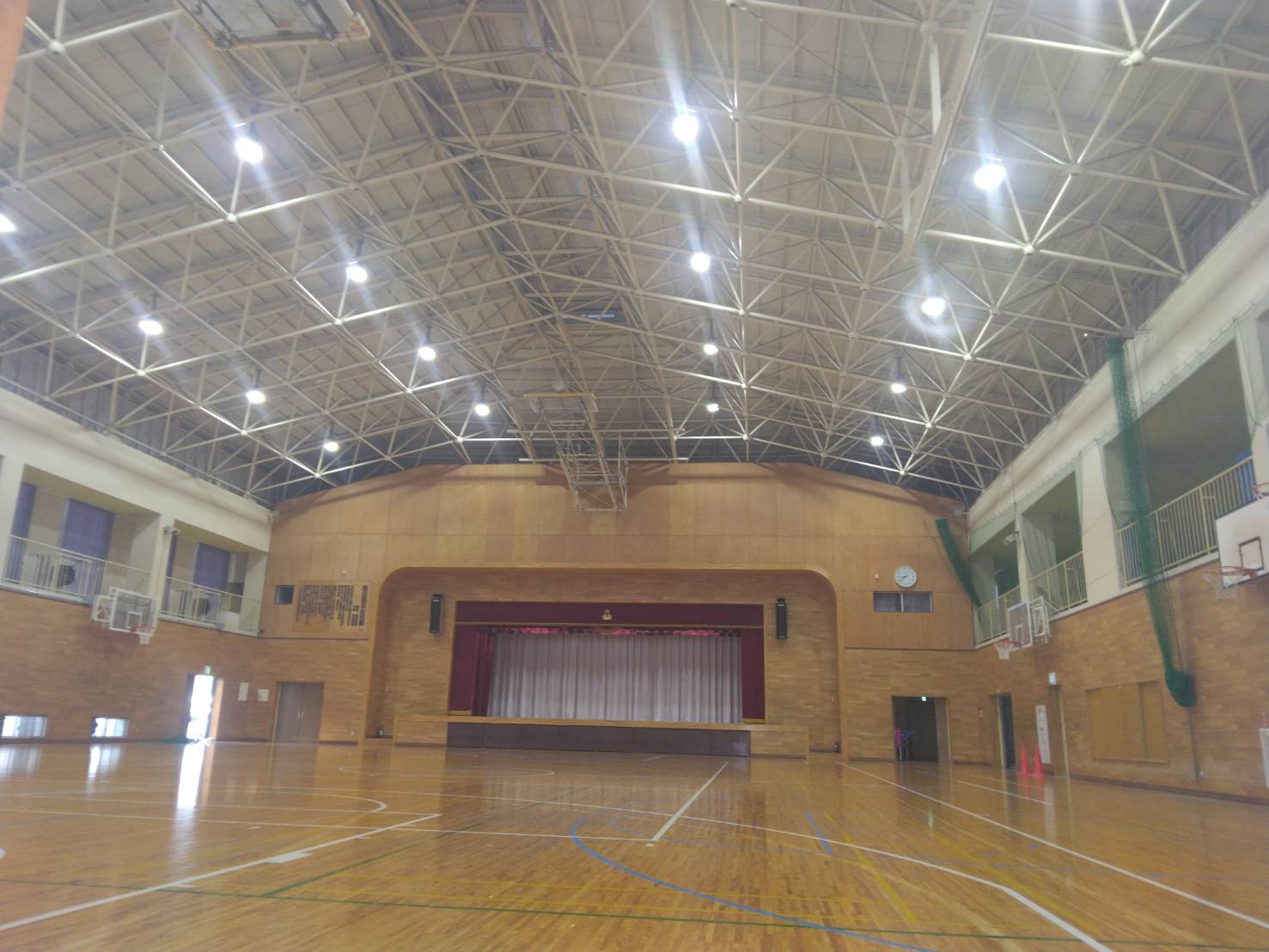 我孫子市立布佐中学校第1期屋内運動場電灯設備等更新工事の画像